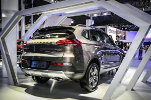 2015 Changfeng Leopaard CS10