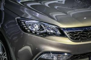 2015 Changfeng Leopaard CS10