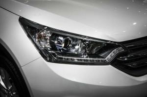 2015 Dongfeng AX7