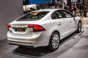 2015 Volvo S60L T6 Twin Engine