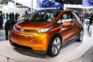 Chevrolet готовится запустить микровэн Bolt в серию