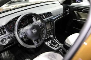 2015 Volkswagen Cross Lavida