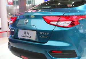 2015 Nissan Lannia