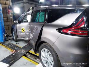Краш-тест Renault Espace 2015 года