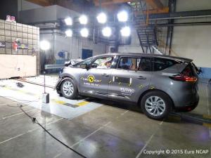 Краш-тест Renault Espace 2015 года
