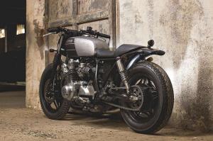 1981 Honda CB750 by Jordi Ciscar