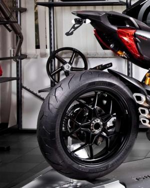 2015 MV Agusta Rivale VIPRA by Motocorse