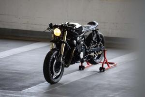 Honda CB750 F2N: кастом от deBolex Engineering
