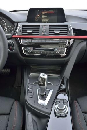 2015 BMW 320d Touring EfficientDynamics Edition Sport Line