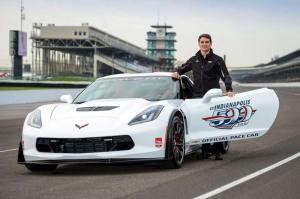 Самый мощный Chevrolet Corvette Z06 превратился в пейс-кар