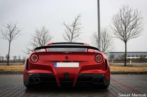 2015 Ferrari F12berlinetta N-Largo by Novitec Rosso