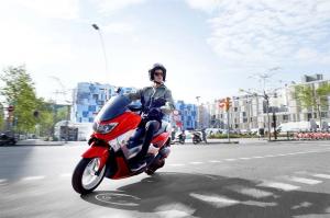 Yamaha выпустила новый скутер NMAX 125