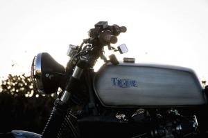 1993 Triumph Tiger 900 by Nomade Cycles