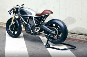 2015 Ducati Scrambler by Holographic Hammer