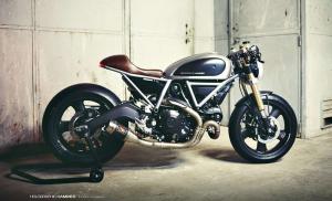 2015 Ducati Scrambler by Holographic Hammer