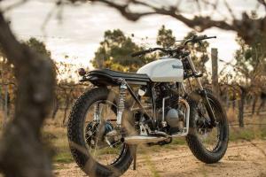 1972 Kawasaki KZ200 by Craig Lyons