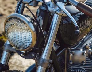 1975 Yamaha XS650 by Holiday Customs