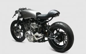 2015 Yamaha XV750 by Storzo Rebuild