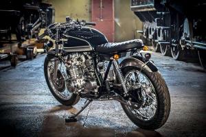 1976 Kawasaki KZ650 B1 by Krakenhead Customs
