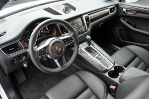 2015 Porsche Macan Turbo