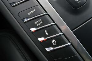 2015 Porsche Macan Turbo