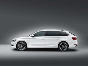 15 Skoda Superb Combi