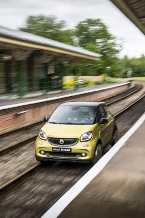 2015 Smart ForRail Concept