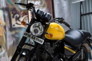 2015 Royal Enfield Thunderbird 500 by Eimor Customs