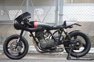 2015 Yamaha SR400 by N-BU Custom Motors