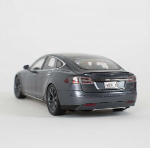 Масштабные модели Tesla Model S