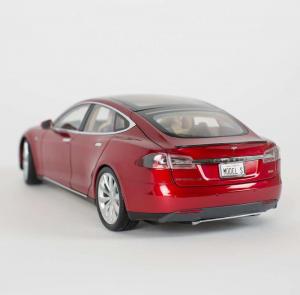 Масштабные модели Tesla Model S