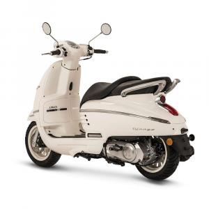 2015 Peugeot Django