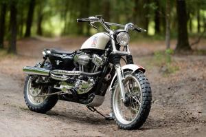 Дух 70х – скрэмблер на базе Harley-Davidson XL1200C