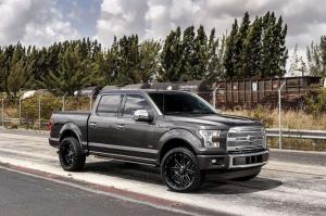 Пикап Ford F150 Platinum 2015 на 22-дюймовых «катках»
