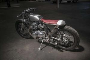 2015 Kawasaki KZ400 by Garaje 57
