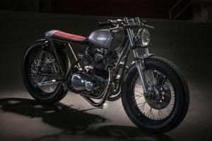 2015 Kawasaki KZ400 by Garaje 57
