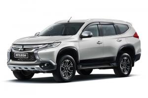 2015 Mitsubishi Pajero Sport TH)