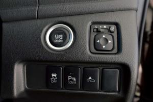 2015 Mitsubishi Pajero Sport TH)