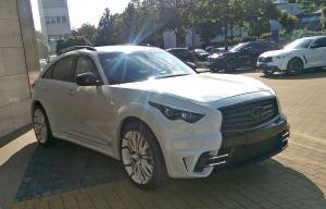 2015 Infiniti QX70 LR3 by Larte Design