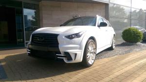 2015 Infiniti QX70 LR3 by Larte Design
