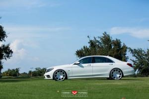 2015 Mercedes-Benz S550 by RENNtech on Vossen Wheels