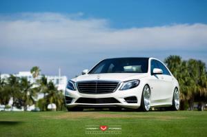 2015 Mercedes-Benz S550 by RENNtech on Vossen Wheels