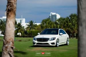 2015 Mercedes-Benz S550 by RENNtech on Vossen Wheels