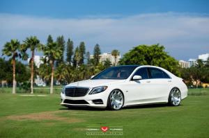 2015 Mercedes-Benz S550 by RENNtech on Vossen Wheels