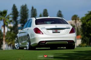 2015 Mercedes-Benz S550 by RENNtech on Vossen Wheels