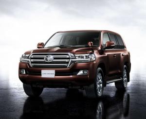 2015 Toyota Land Cruiser 200 JP)