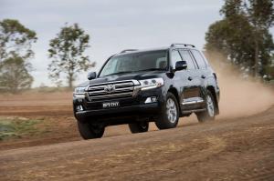 2015 Toyota Land Cruiser 200 AU)