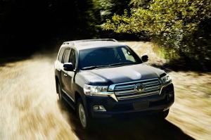 2016 Toyota Land Cruiser US)