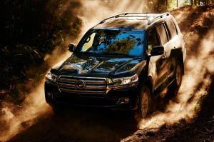 2016 Toyota Land Cruiser US)