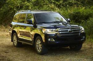2016 Toyota Land Cruiser US)